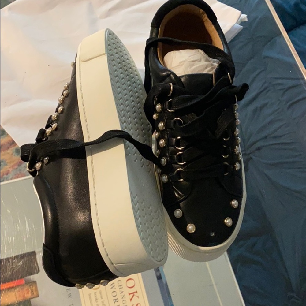 Shoes - Picture 3 of 3